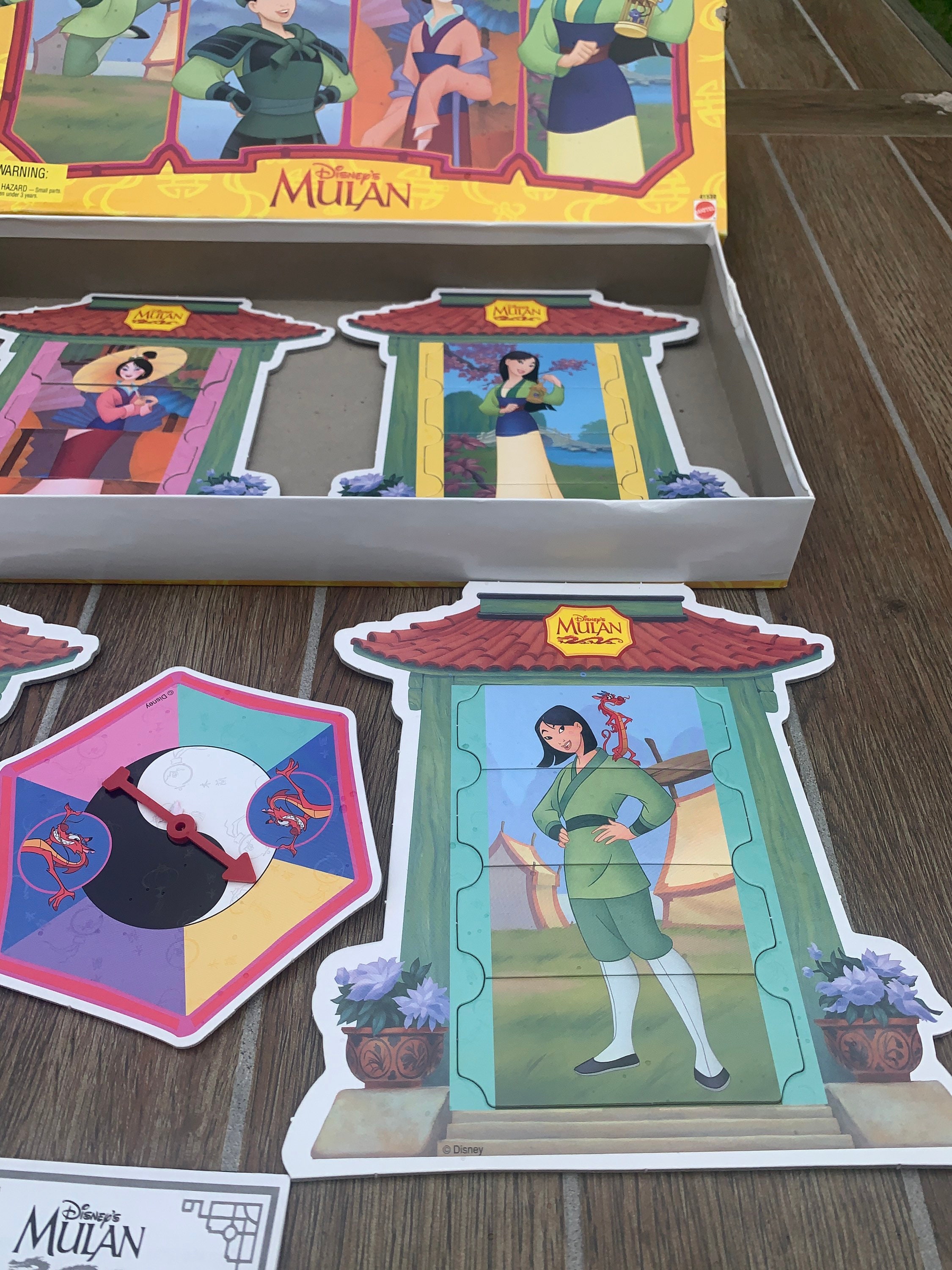 Disney Mulan Matchin' Fashion Matching Puzzle Game by Mattel 1998 Complete