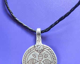 Maroko Maroc piękny antyczny berberyjski amulet aluminiowy wisiorek Hirz