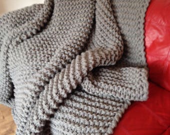 Chunky knit Blanket, Huge Knit Blanket, Hand Knit Afghan, Giant yarn, Super Chunky Blanket, Throw, Grey Lap Blanket, Large Knitted Afghan