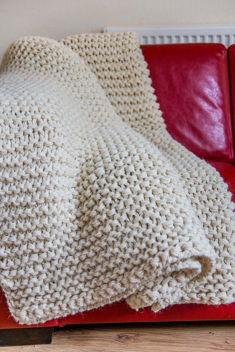 Chunky knit Blanket, Huge Knit Blanket, Hand Knit Afghan, Giant yarn, Super Chunky Blanket, Throw, Cream Lap Blanket, Large Knitted Afghan image 4