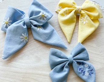 Daisy, Spring bow, Floral Bow, flower girl hair bows Toddler Hair Bows, Pigtail Bows