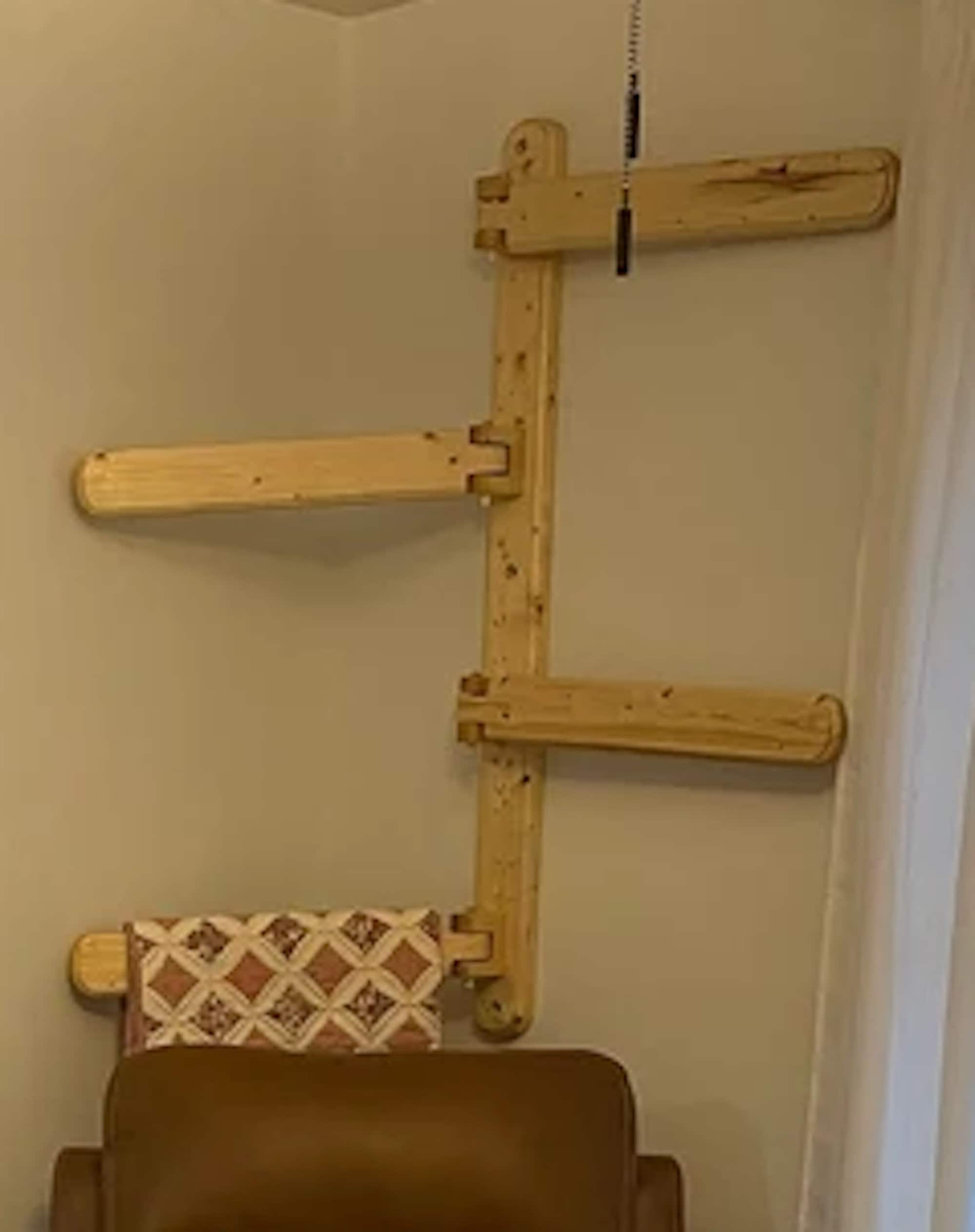 DIY QUILT RACK 