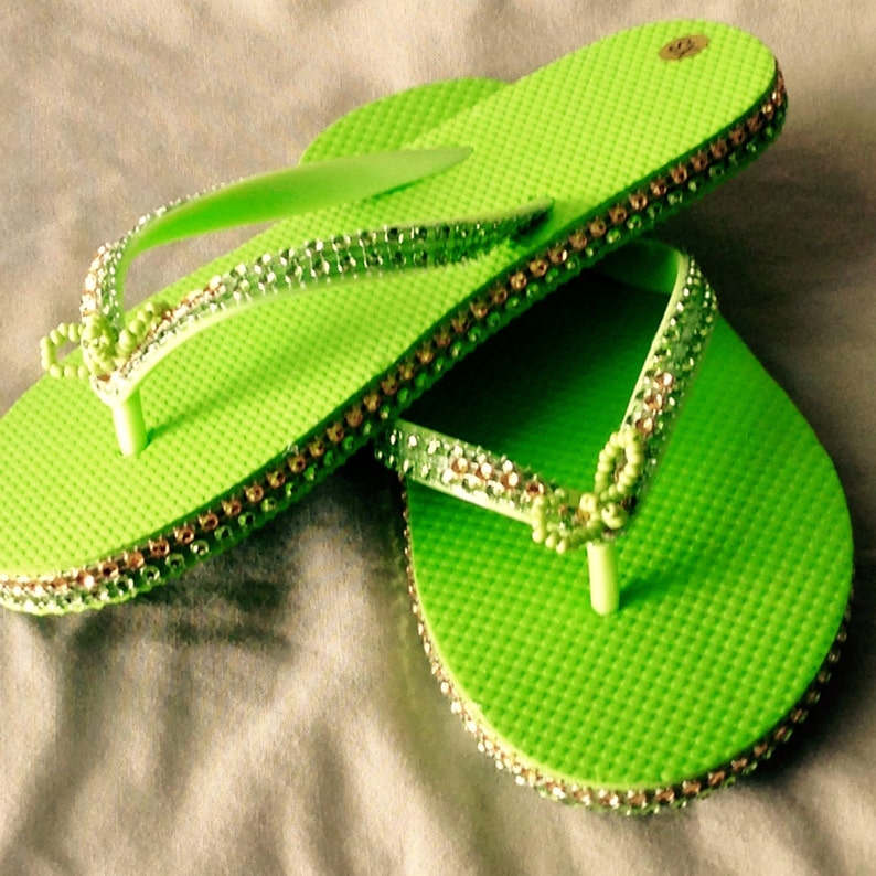 Girlsteenswomens Lime Green Flip Flops With Beaded Flower Etsy