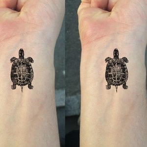Impresion De Tatuaje De Tortuga Marina Diseno De Tatuajes Etsy Impresion De Tatuaje De Tortuga Marina Diseno De Tatuajes Etsy