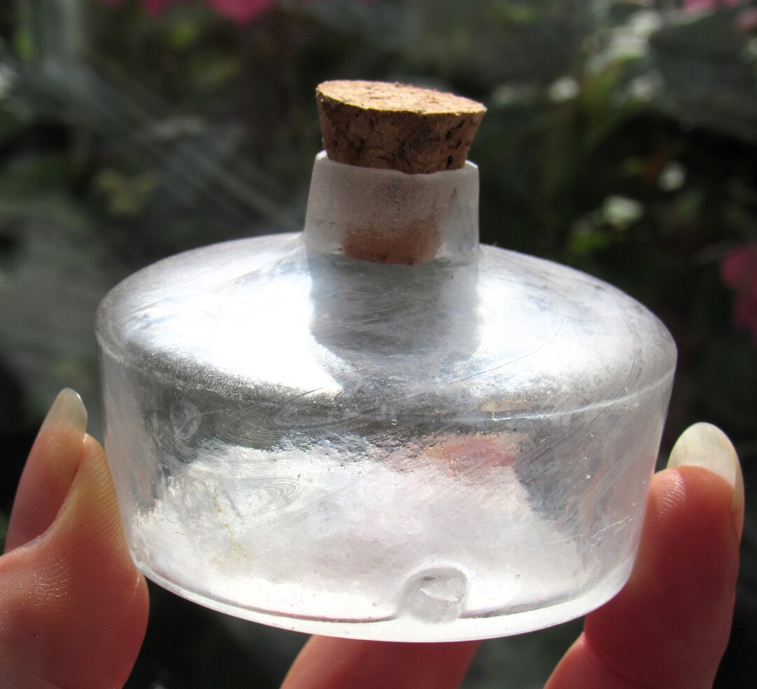 Antique Glass Ink Bottle This Circular Opaque/clear Glass Inkwell With ...