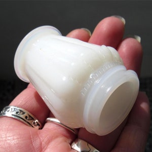Vintage White Milk Glass Cosmetics Jar / 1940s Ornate Urn Shaped White Face Cream Pot / Retro Beauty Bedroom Decor
