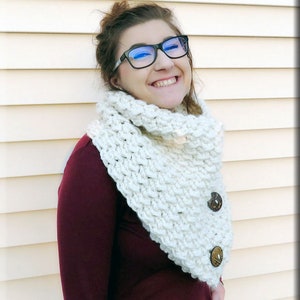 CROCHET COWL Pattern, Chunky Crochet Cowl, BELMONT Cowl, Button Cowl Pattern, Crochet Scarf Pattern, Crochet Button Cowl, Winter Scarf, Diy image 6