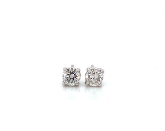 Diamond Stud Earrings in 14kt. White gold 0.50ctw. Solitaire Stud Earrings, 4-prong basket studs, Round Diamond Earrings