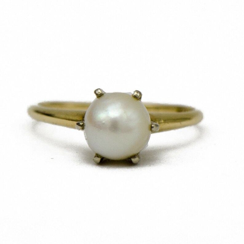 18k Gold Pearl Solitaire Ring image 1