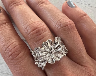 Anillo floral de plata esterlina con circonita cúbica • Anillo ajustable con diseño llamativo, tallas 7, 8 y 9