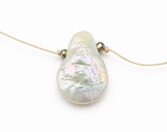 Baroque Pearl Necklace • Floating Minimal Necklace • Irregular Pearl • Waterproof • Dainty Everyday Jewelry