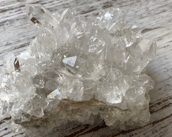 Quartz Crystal Cluster, A+ Clear Quartz Natural Unpolished Point, Mulit-Crystal Point Altar Piece, Brazil Quartz, Quartz Cluster