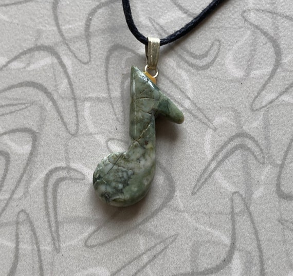 Tree Agate Musical Note Green White Shaped Carved… - image 1
