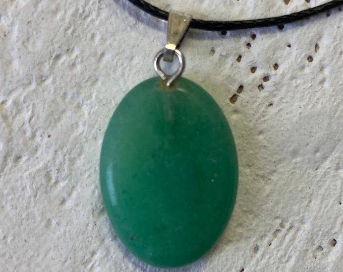 Aventurine Oval Cab Pendant, Flat Cab Polished Green Aventurine, Green Quartz Oval Pendant,  Charm Bead, Natural Carved Stone Jewelry