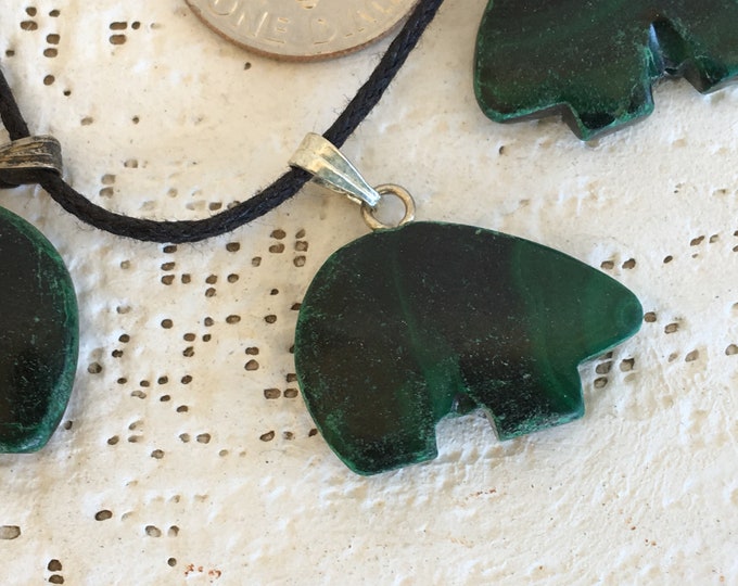 Malachite Zuni Bear, Black Serpentine Bear Shape, Green Malachite Crystal Necklace Gemstone Pendant, Stone Charm, Natural Jewelry, Zuni