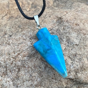 Dyed Turquoise Howlite Arrowhead Pendant, Dyed Blue Howlite Turquoise Stylized Arrowhead Pendant