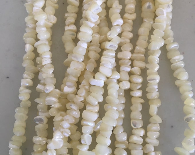 Mother of Pearl Chip Beads, White MOP Shell Tiny Beads 16" Full Strand Drilled Gemstone Chip Strand Necklace Polished mother-of-pearl shell