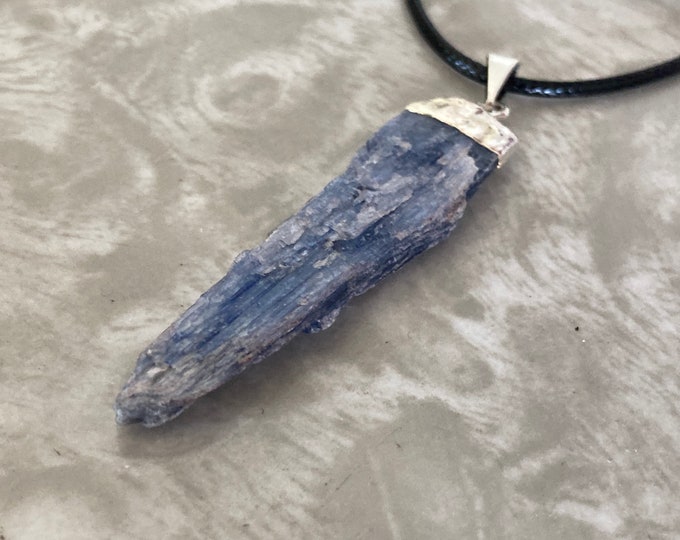 Kyanite Crystal Necklace, Blue Kyanite Pendant, Blue Crystal Necklace, Unpolished Kyanite Blade for Peace, Aura Cleansing