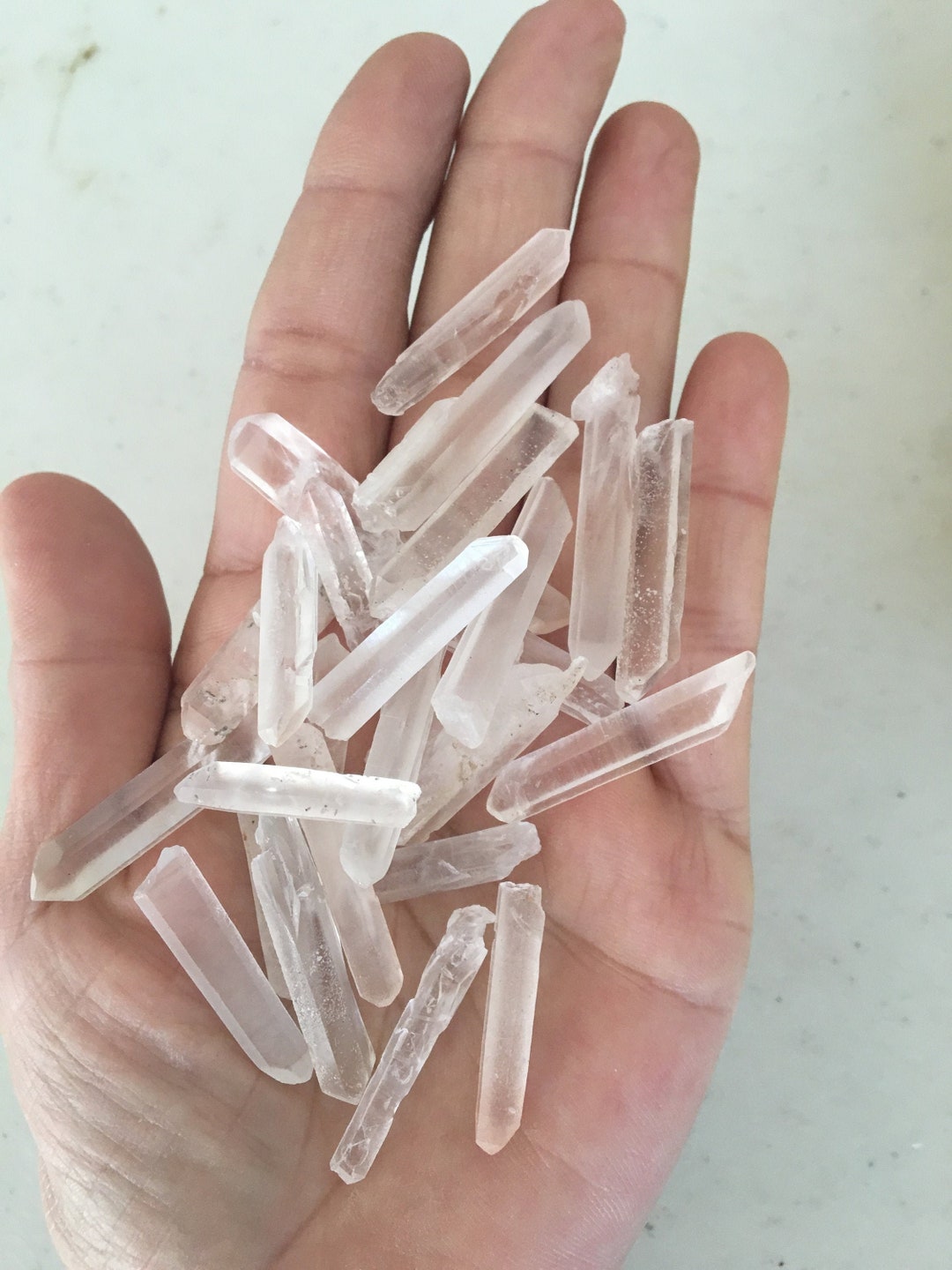 Quartz Crystal Points, Clear Quartz Bulk Lots Short Crystals 3-5mm Thick  .5-1 Length Small Brazilian Quartz Healing Crystals Jewelry Making 