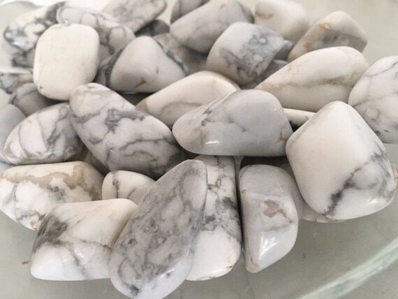 howlite polished