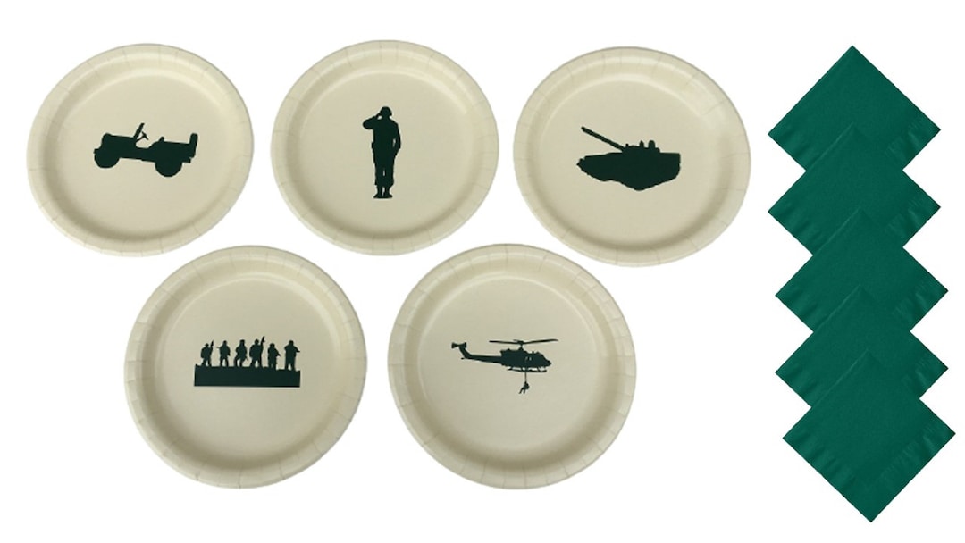 Army Dinner Plates, Army Dessert Plates With Solid Color Napkins Set
