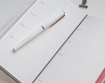 Undated WO2P Grid Planner Traveler's Notebook Insert
