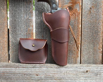 Ruger Super Wrangler, Single Six, Ten, and Seven 22 and 327 caliber Side Draw Holster with ammo pouch for 5 1/2 inch barrel.