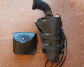 Ruger Wrangler Six Side Draw Holster for 4.62 barrel with ammo pouch