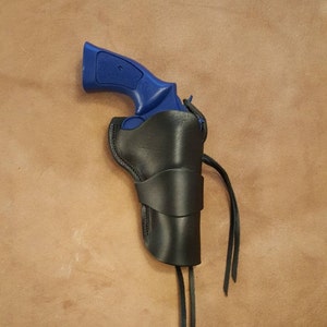 Smith and Wesson Model 19 with 4 inch barrel Leather Holster