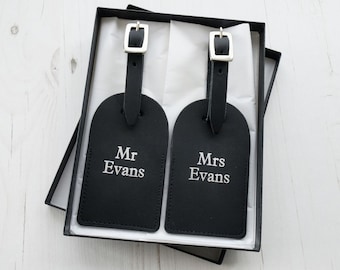 Leather Luggage Tags - Mr & Mrs Custom Personalized Last Name monogram - Black