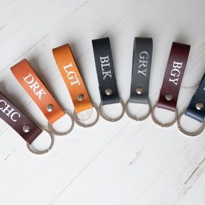 Porte-clés en cuir personnalisé Porte-clés porte-clés monogramme cadeau de pendaison de crémaillère image 4