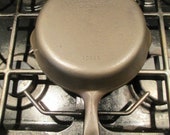 Vintage Wagner Ware 5 Cast Iron Skillet 1055