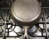 Vintage Griswold made Iron Mountain Cast Iron Skillet 6 1081