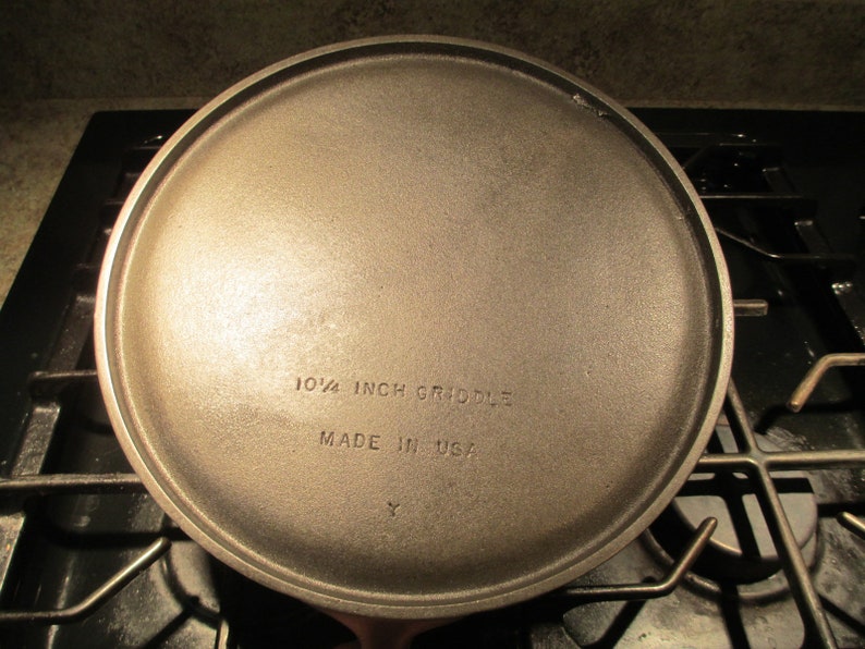 Vintage Unmarked Wagner Cast Iron Griddle 9 Etsy
