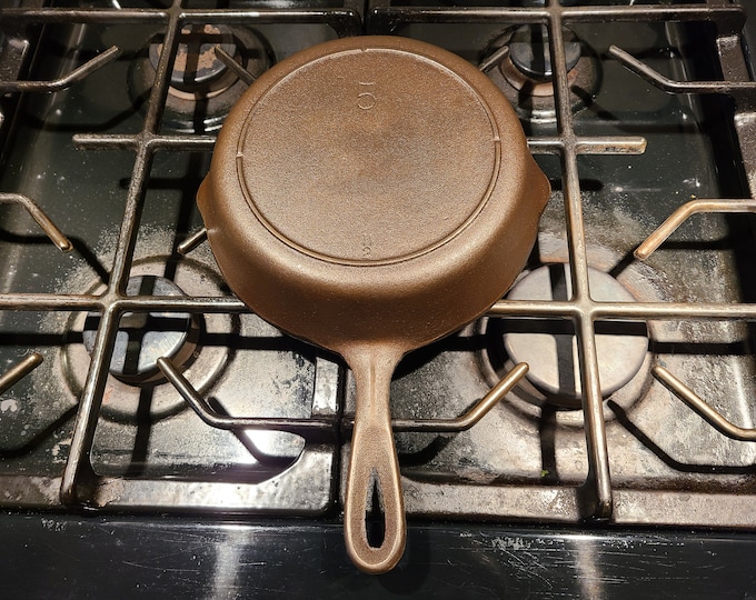 Vintage Lodge Cast Iron Skillet Three Notch Heat Ring Frying Pan Lodge