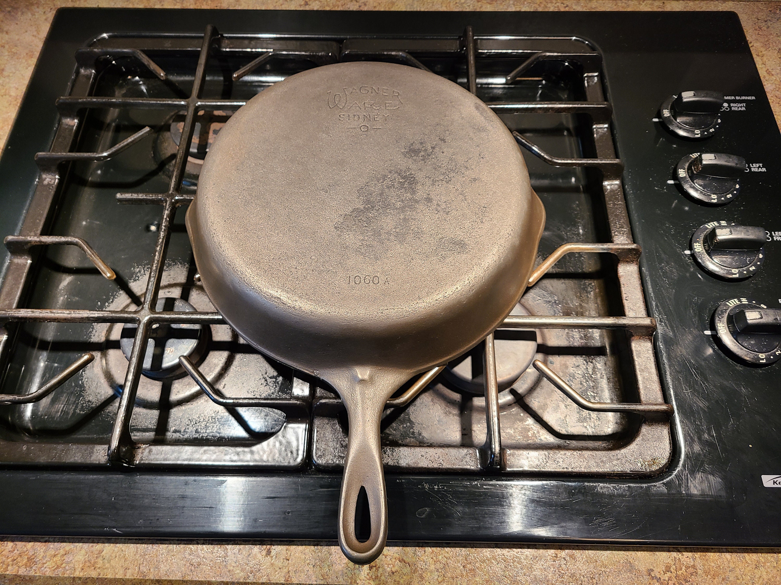 Vintage Wagner Ware #5 Cast Iron Skillet A 8 Frying Pan Sits Flat-READY TO  GO