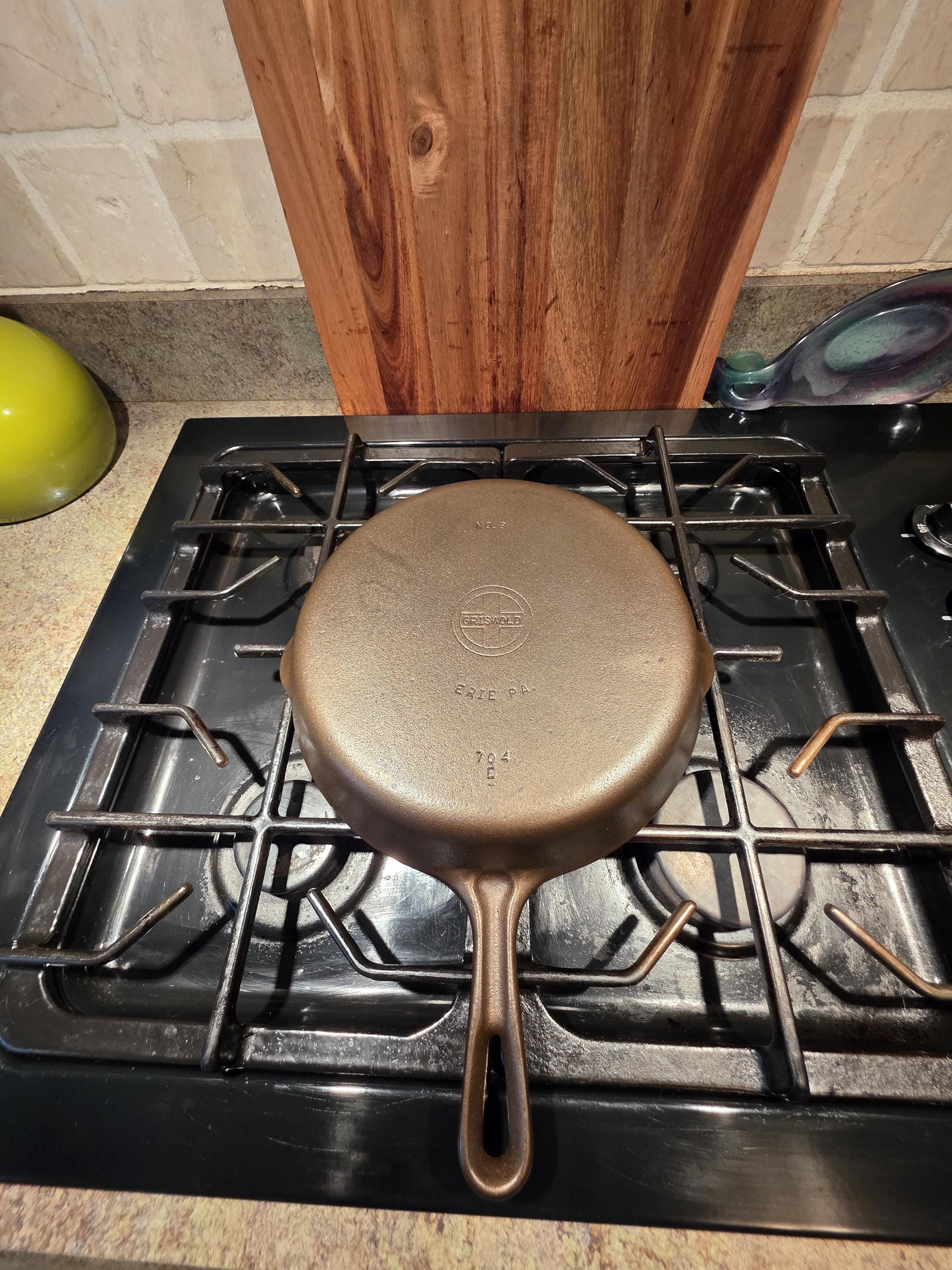 Vintage Griswold #8 Cast Iron Skillet 704 Small Logo - Etsy