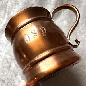 Vintage Gregorian Engraved Mom and Dad Mugs, Mule Mugs