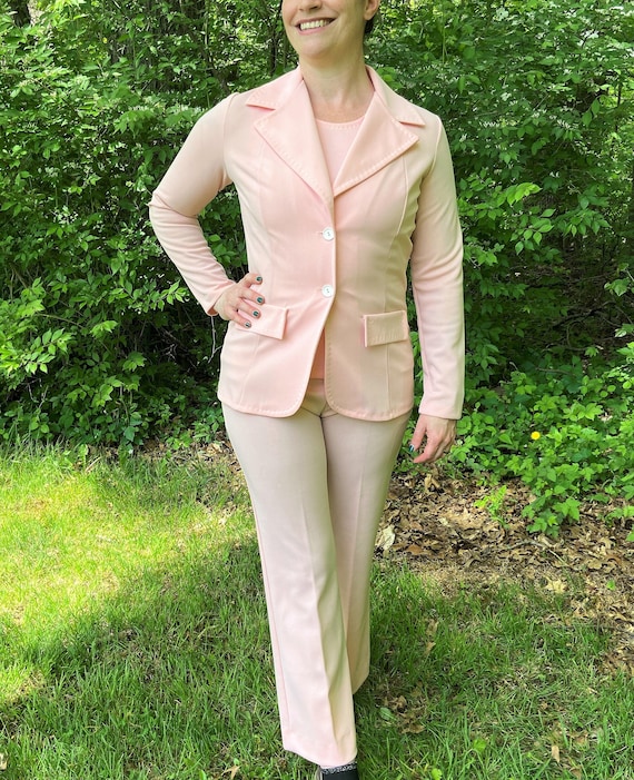 Vintage Pink 4 Piece Women's Suit, Pantsuit, Skir… - image 1