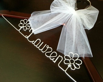 Flower Girl Hanger / Girls's hanger / Wedding Hanger / Personalized gift
