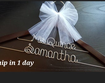 SHIPS IN 1 DAY/ 2 Line-Mis Quince Hanger, Name Hanger,mis quince Hanger,Personalized Hanger, 16th birthday gift, Party gift