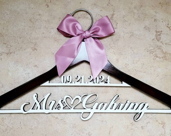 LaserCut / Wedding Dress Hanger / Mrs Hanger / Bride Hanger / Wedding Hanger / Bridesmaid Hanger / Personalized Bridal Gift