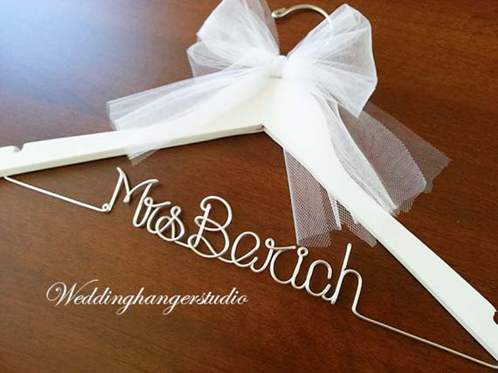 White Wedding Dress Hanger/ NAME Hanger/ Mrs. Hanger / Wedding | Etsy