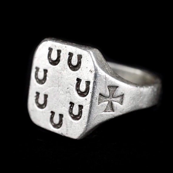 Vintage Lucky Sterling Silver Horseshoe Ring