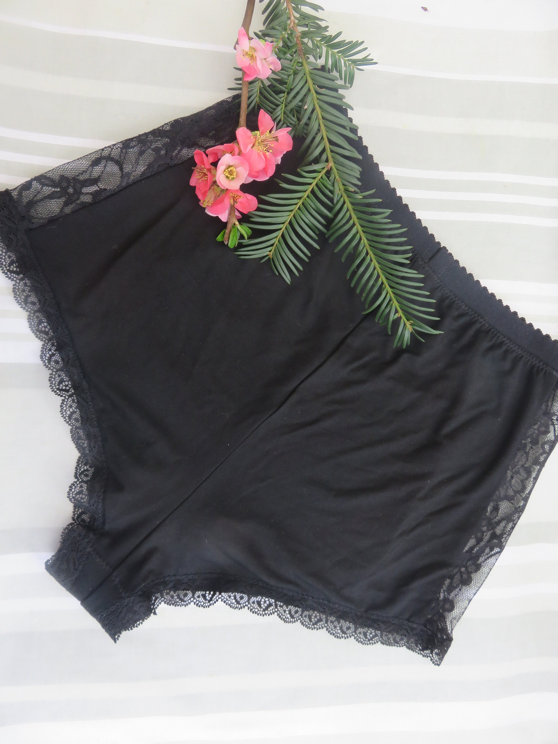 High Waist Shorty Black Viscose Jersey and Black Lace Black Boyshort
