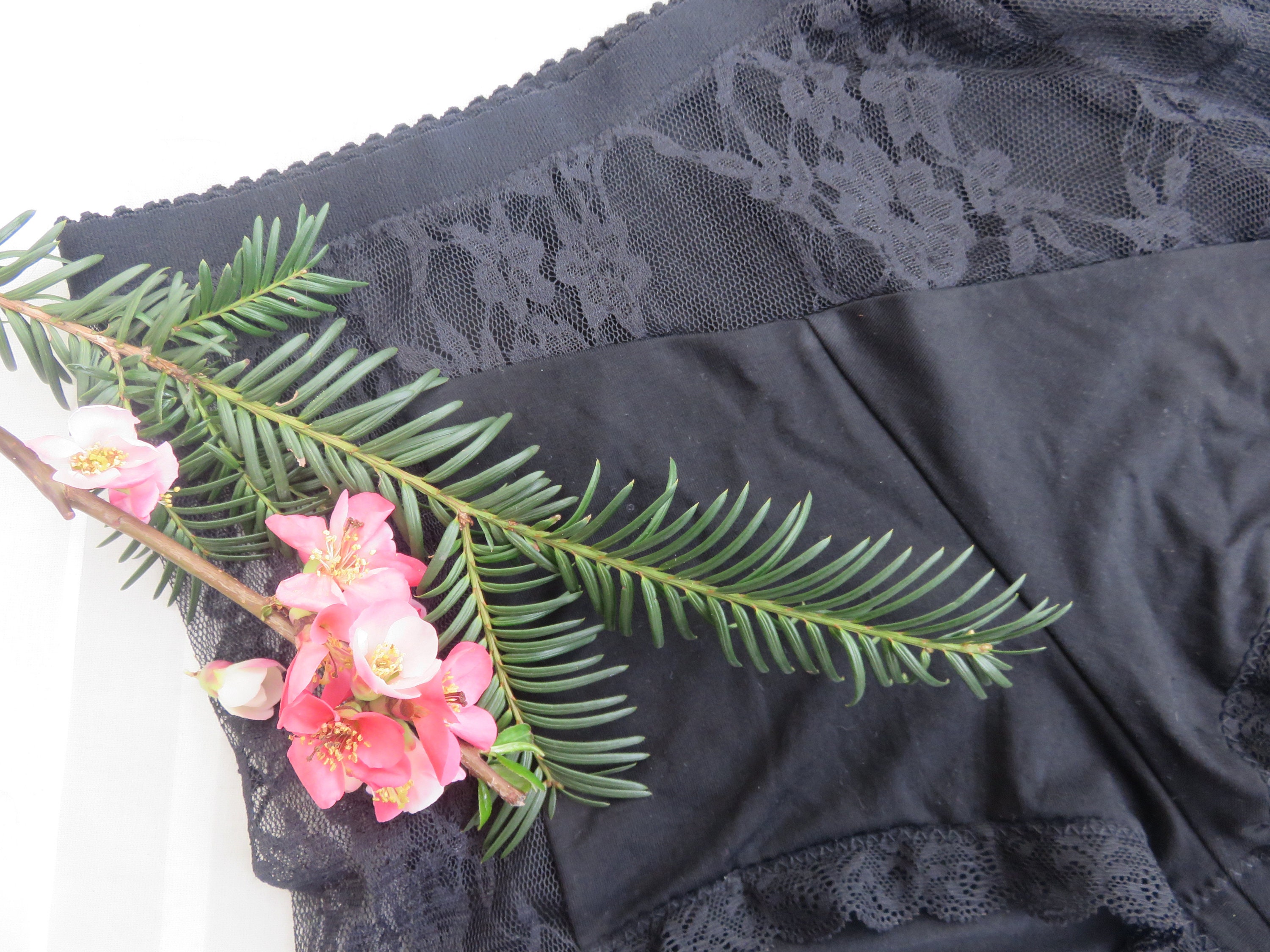 High Waist Shorty Black Viscose Jersey and Black Lace Black Boyshort
