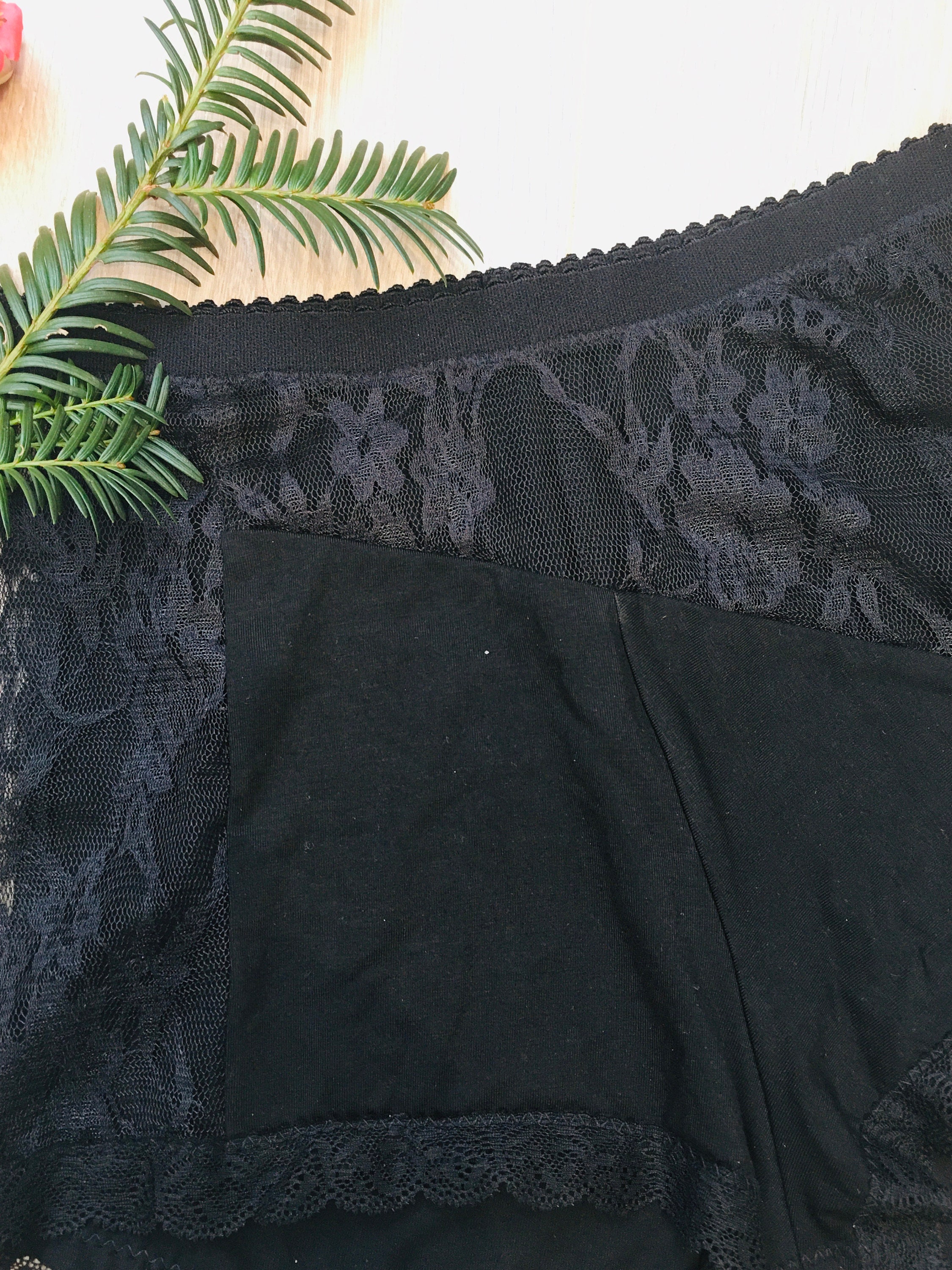 High Waist Shorty Black Viscose Jersey and Black Lace Black Boyshort