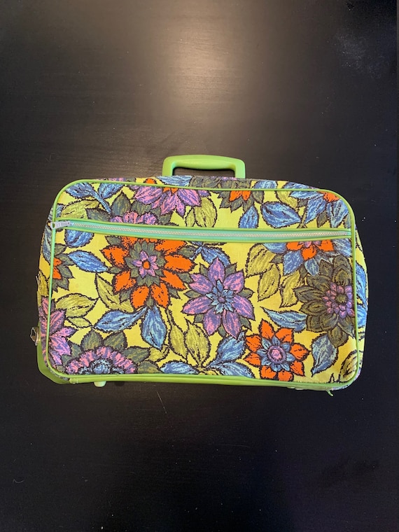 Vintage 1960-70's Montgomery Ward Suitcase