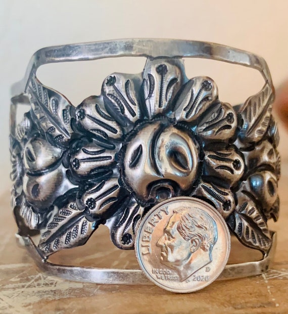 MACIEL Antique Sterling Silver Repousse Floral Me… - image 2