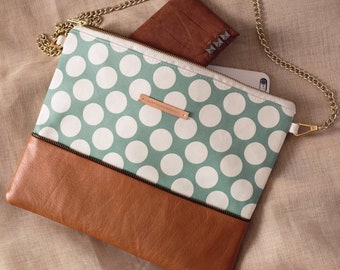 FRESKA mint green pouch